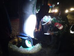 Babinsa Jajaran Koramil-04 Kodim 1404/Pinrang Dampingi Bulog Serap Gabah Hasil panen Petani