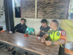 Pererat Hubungan dan Pantau Keamanan, Babinsa Koramil 17/Geumpang Laksanakan Komsos di Desa Keune