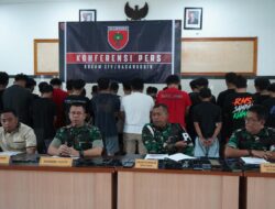 Danrem 141/TP Hadiri Konferensi Pers Kodam XIV/Hsn di Kota Makassar Terkait Sindikat Penipuan Online Di Kab. Sidrap