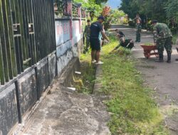 Anggota Koramil 1419-01/Maiwa Gelar Karya Bakti Pembersihan Selokan