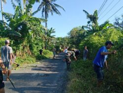 Danramil-01/Suppa Kodim 1404/Pinrang Pimpin Kerja Bakti Bersama Warga Membersihkan Jalan Dan Saluran Air