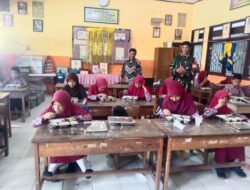Babinsa Kodim 1404/Pinrang Dampingi Pelaksanaan Makan Bergizi Gratis