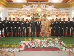 Dandim 1404/Pinrang Inspektur Upacara Prosesi Pedang Pora Pernikahan Perwira TNI AD