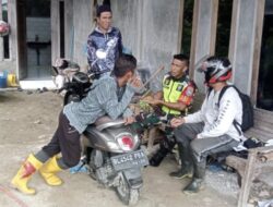 Pererat Kedekatan dengan Warga, Babinsa Koramil Geumpang Aktif Lakukan Komsos di Mane