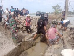 Babinsa Kodim 1404/Pinrang Kerja Bakti Bersama Warga Perbaiki Irigasi yang Rusak Akibat Banjir