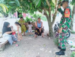 Mempererat Silaturahmi Babinsa Koramil 03/Senagan Timur Komsos Bersama warga Binaan di Desa Cot gud