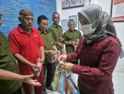 Komitmen Berikan Pelayanan Terbaik, Rutan Palu Berikan Makanan Tambahan Untuk Warga Binaan Lansia