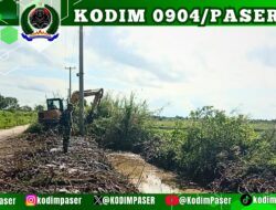 Babinsa Desa Sebakung Makmur Lakukan Peninjauan Progres Konstruksi Lahan Pertanian