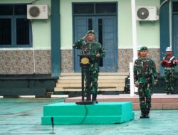 Tegas dan Penuh Semangat! Danrem 181/PVT Pimpin Upacara Bendera dan Serukan Perang terhadap Judol-Pinjol