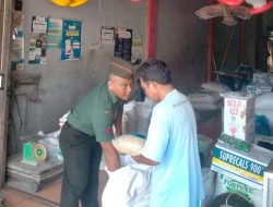 Pastikan Ketersediaan Pupuk, Bibit dan Obat-Obatan, Babinsa Samadua Intensif Cek Toko Pertanian