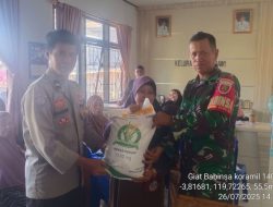 Sinergitas TNI-Polri, Bhabinkamtibmas dan Babinsa Kawal Penyaluran Bantuan Pangan Di Kabupaten Pinrang