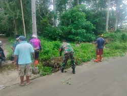 Libatkan Komponen Masyarakat, Personil Maiwa Karya Bakti Bersihkan Jalan dan Saluran Drainase