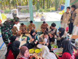 Babinsa Koramil 1022-06/Sungai Loban Hadiri Sosialisasi Gemar Ikan dan Pengolahan Dimsum oleh Mahasiswa KKN Unlam