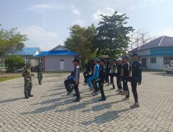 Babinsa Kodim 1022/Tanah Bumbu Latih Paskibra Kecamtan dan Desa Persiapan Hari Kemerdekaan