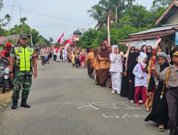 Babinsa Kluet Timur Dampingi Pelaksanaan Karnaval dalam Rangka HUT ke-80 RI