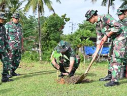 Giat Pelestarian Lingkungan Hidup, Danrem 141/Tp Bersama Para PJU Korem 141/Tp Tanam Pohon