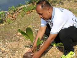 Semarak HUT Ke-80 RI, Rutan Selayar Tanam Kelapa