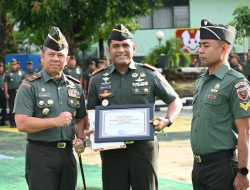 Putra Dandim 1404/Pinrang Peraih Medali Perak Kejuaraan MBW Internasional Championship Malaysia Terima Penghargaan dari Danrem 141/TP