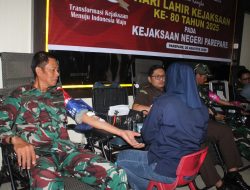 Personel Kodim 1405/Parepare Ikuti Donor Darah Dalam Rangka Peringatan Hari Lahir Kejaksaan ke-80 Tahun 2025