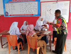 Babinsa Geumpang Motivasi Siswa SMP Negeri 1 Bangkeh: “Kalian Adalah Modal Masa Depan Bangsa
