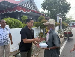 Rutan Selayar Gelar Jum’at Berkah, Bagikan Nasi Kotak untuk Masyarakat Sekitar