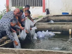 Lapas Ambarawa Tabur 6000 Ekor Benih Ikan Nila dalam Program Ketahanan Panga