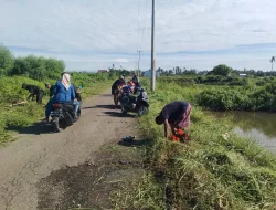 Peduli Kebersihan Lingkungan, Koramil 1404-01/Suppa Bersihkan Jalan bersama warga