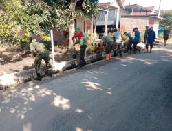 Koramil 1404-06/Duampanua Kerja Bakti Pembersihan Saluran Air Bersama Warga