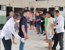 Penguatan Deteksi Dini, Rutan Pelaihari lakukan Penggeledahan Kamar Hunian