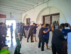 Jelang Akhir Tahun Lapas Ambarawa Bersama TNI Razia Blok Hunian
