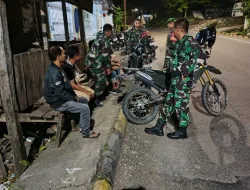 Pastikan Wilayah Terotorialnya Aman, Personel Koramil 1419/Enrekang Ritin Gelar Patroli