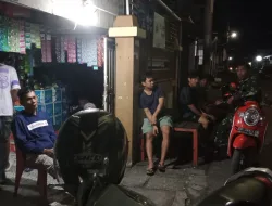 Babinsa Koramil 1404-04/Paleteang Tingkatkan Patroli dan Ajak Warga Perkuat Kewaspadaan Kamtibmas
