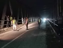 Personil Koramil 04 Beutong dan anggota Polsek ullejalan laksanakan Patroli malam Bertujuan tingkatkan Kamtibmas Wilayah Binaan