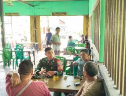 Babinsa Koramil 01/Simeulue Timur Komsos Bersama Warga Desa Binaan