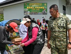 Sambut Hari Juang ke-80, Danrem 141/Tp Tebar Kepedulian Lewat Jumat Berkah