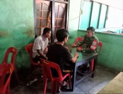 Babinsa Posramil Teupah Barat Komsos Bersama Warga Desa Binaan