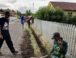 Peduli Lingkungan, Babinsa Koramil 1404-01/Suppa Gelar Kerja Bakti Bersama Warga