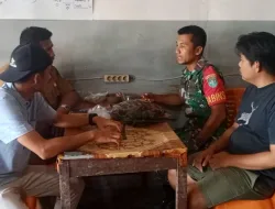 Babinsa Koramil 02/Teupah Selatan Komsos Bersama Anggota PPL Kecamatan Simeulue Tengah