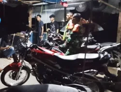 Tingkatkan Keamanan Wilayah, Babinsa Koramil 26/Grong-Grong Laksanakan Patroli Keliling Desa Binaan