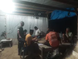 Babinsa Koramil 1404-03/Mattiro Bulu Laksanakan Pemantauan Wilayah dan Komsos Bersama Warga
