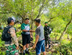 PRAJURIT DENMA BRIGIF TP 31/PS KARYA BHAKTI PEMBERSIHAN JALAN MENUJU MAKAM.
