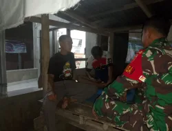 Babinsa Koramil 1404-07/Lembang Laksanakan Patroli Siskamling di Kelurahan Tadokong