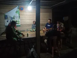 Babinsa Koramil 1404-08/Lanrisang Laksanakan Pemantauan Wilayah dan Komsos Bersama Warga