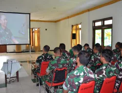 Danrem 181/PVT Bersama Prajurit, ASN dan Persit Kartika Candra Kirana Nonton Bareng Kartika Podcast, Wujud Edukasi Kesejahteraan Prajurit