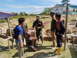 Babinsa 02/Simteng Komsos Bersama Warga Desa Binaan