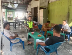 Babinsa Koramil 15/Tiro Ajak Warga Dayah Teungoh Jalin Silaturahmi dan Jaga Persaudaraan