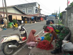 laksanakan peninjauan harga bahan pokok di Pasar tradisional di Ullejalan