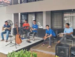 Kunjungan Penuh Cerita, RAWANA Band Ajak Pengunjung Ikut Bernyanyi