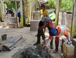 Babinsa Koramil 1405-08/Tanete Riaja Laksanakan Pemantauan Wilayah dan Gotong Royong Bersama Warga