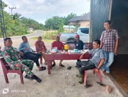Komsos Babinsa Posramil Tadu Raya Bersama Perangkat Desa dan Warga Binaan